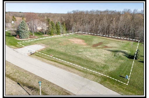 W9008 Forest Ridge Drive, Hortonville, WI 54944-9346