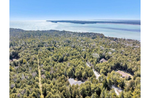 8736 Old Logging Trail, Baileys Harbor, WI 54202