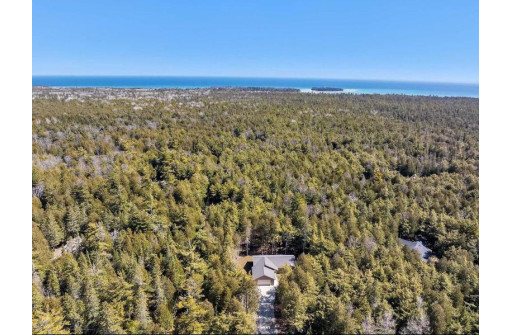 8736 Old Logging Trail, Baileys Harbor, WI 54202