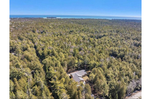 8736 Old Logging Trail, Baileys Harbor, WI 54202