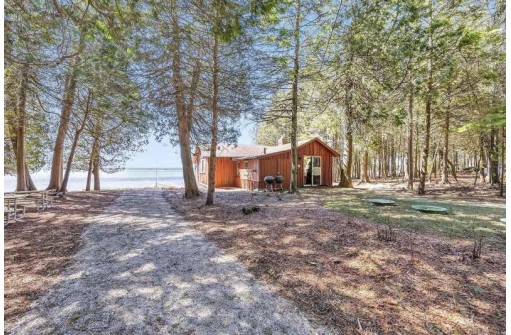 8736 Old Logging Trail, Baileys Harbor, WI 54202