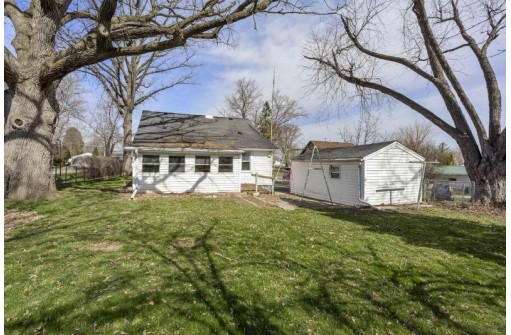 207 Darboy Road, Combined Locks, WI 54113