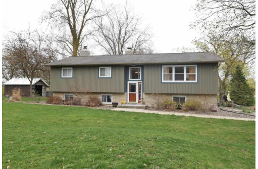 N6203 Grandview Road, Fond Du Lac, WI 54937