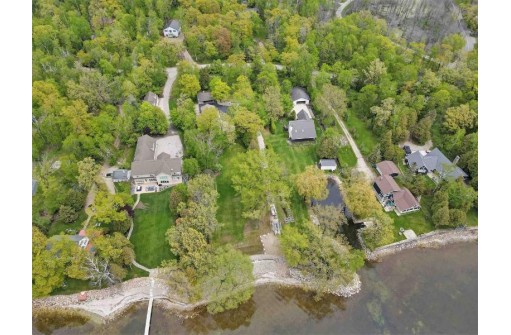 4004 Snake Island Road, Sturgeon Bay, WI 54235-8426