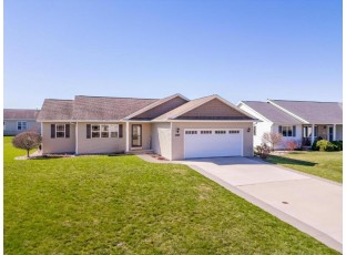 2287 Meadow Flower Court Neenah, WI 54956