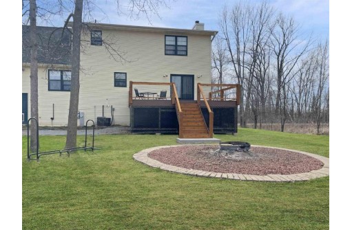 1615 Locust Road, Little Suamico, WI 54141