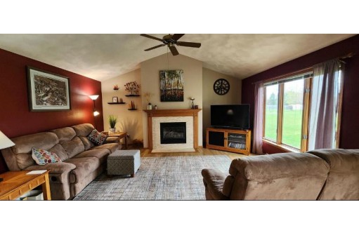 N1347 Westgreen Drive, Greenville, WI 54942