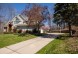 2474 Wood Oaks Circle Green Bay, WI 54302