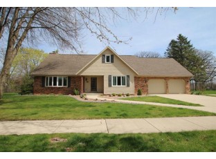 17 Eastbrook Lane Fond Du Lac, WI 54935