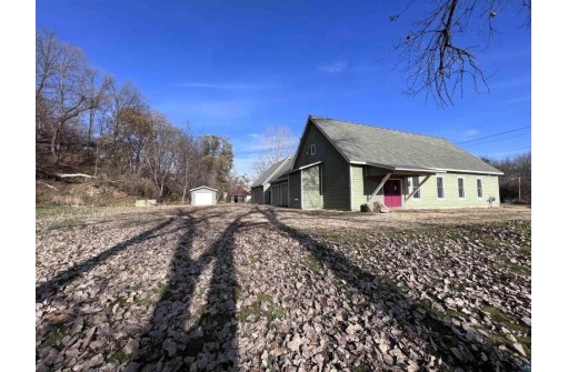 8 Commerce St, Mineral Point, WI 53565