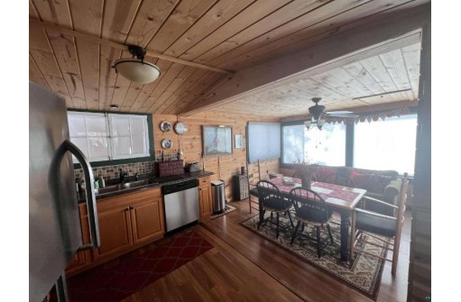 9525 Buskey Bay Dr, Iron River, WI 54847