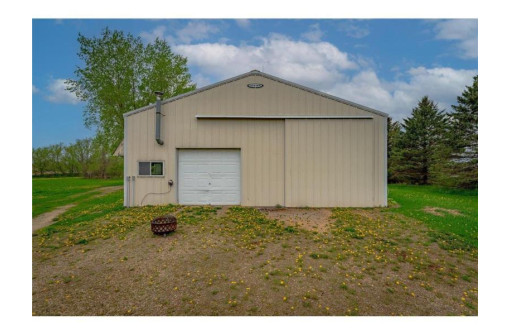 738 Highway 65, Roberts, WI 54023