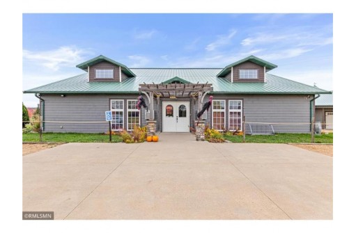 570 Coulee Trail, Hudson, WI 54016