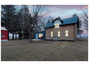 524 County Road Ss Roberts, WI 54023