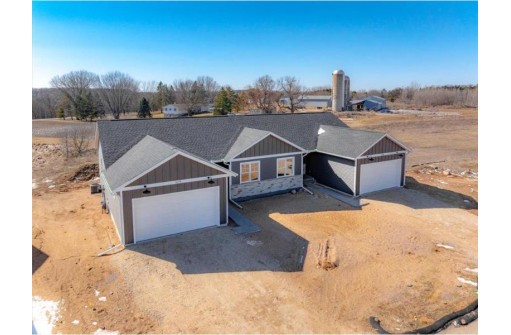 1676 Squirrel Way, New Richmond, WI 54017