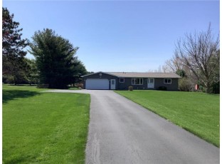 1085 89th Avenue Roberts, WI 54023