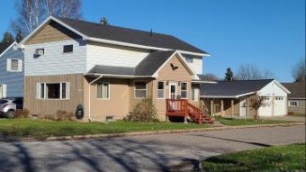 917 Lizzie St Sault Sainte Marie, MI 49783