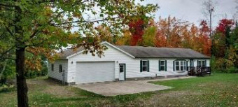 169 N Westshore Sugar Island, MI 49783