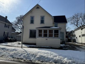 316 Carrie St Sault Sainte Marie, MI 49783