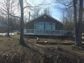 10525 N Whitefish Point Rd Paradise, MI 49768