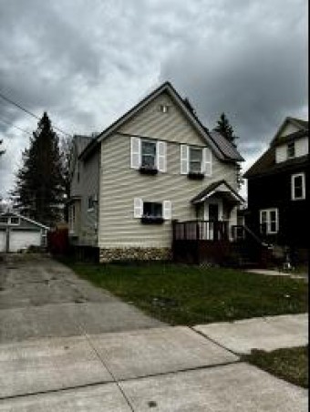 355 Carrie St Sault Sainte Marie, MI 49783