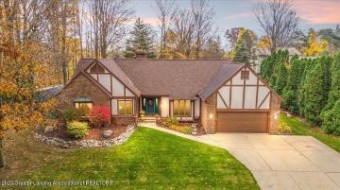 12594 Oneida Woods Trail Grand Ledge, MI 48837