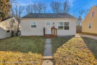 1309 W Hammond Street Lansing, MI 48906