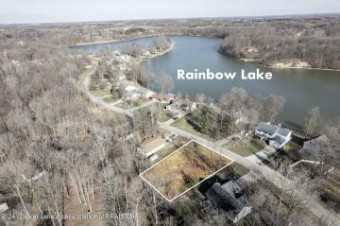 166 Lakeside Drive Perrinton, MI 48871