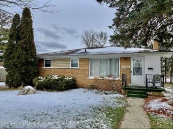 3004 Lujer Circle Lansing, MI 48906