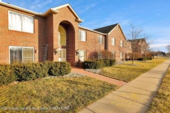 322 Pere Marquette Drive #3 Lansing, MI 48912