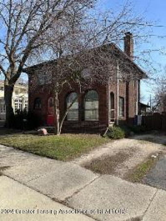 212 N Chestnut Street Lansing, MI 48933