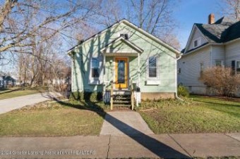 704 Garfield Street Saint Johns, MI 48879