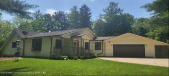 12957 W Herbison Road Eagle, MI 48822