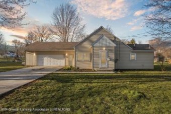 805 E Emerson Street Ithaca, MI 48847