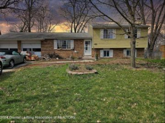 3207 Melody Lane Lansing, MI 48912