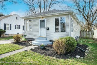 544 N Dexter Drive Lansing, MI 48910