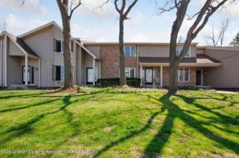 1283 N Chartwell Carriage Way East Lansing, MI 48823