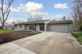 1522 Hitching Post Road East Lansing, MI 48823