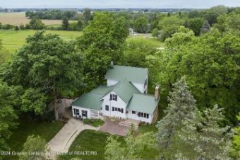 5674 S Forest Hill Road Saint Johns, MI 48879