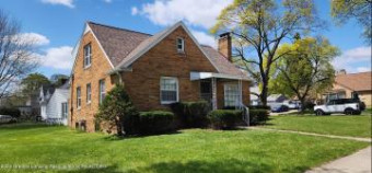 1617 Forbes Street Lansing, MI 48915