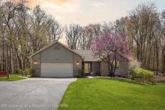 10359 Blackberry Lane Haslett, MI 48840