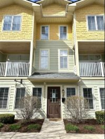 200 W Lake Street UNIT #17 Petoskey, MI 49770