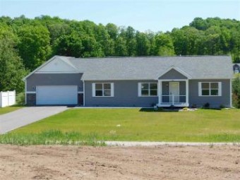 3967 Leslie Lane Petoskey, MI 49770