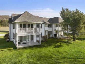 3864 Parkside Way C-7 Harbor Springs, MI 49740