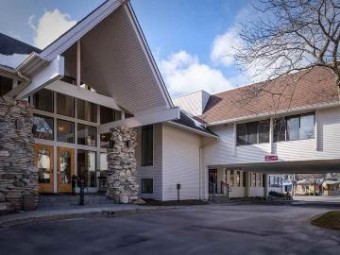 100 Michigan Avenue UNIT #66 Charlevoix, MI 49720