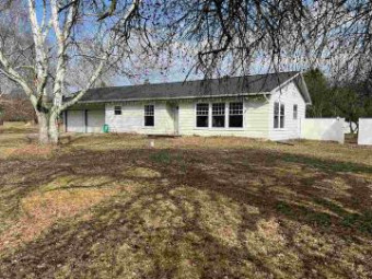 8699 Luce Alanson, MI 49706