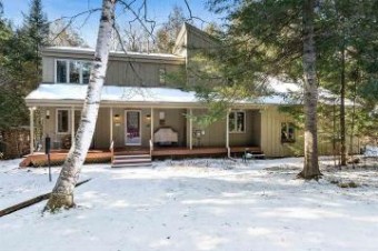 5365 Aspen Drive Charlevoix, MI 49720