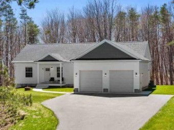 7920 Bay Meadow Drive Harbor Springs, MI 49740