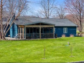 14225 Klooster Road Charlevoix, MI 49720