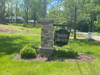 3548 Shady Beach Blvd Boulevard Orchard Lake, MI 48324